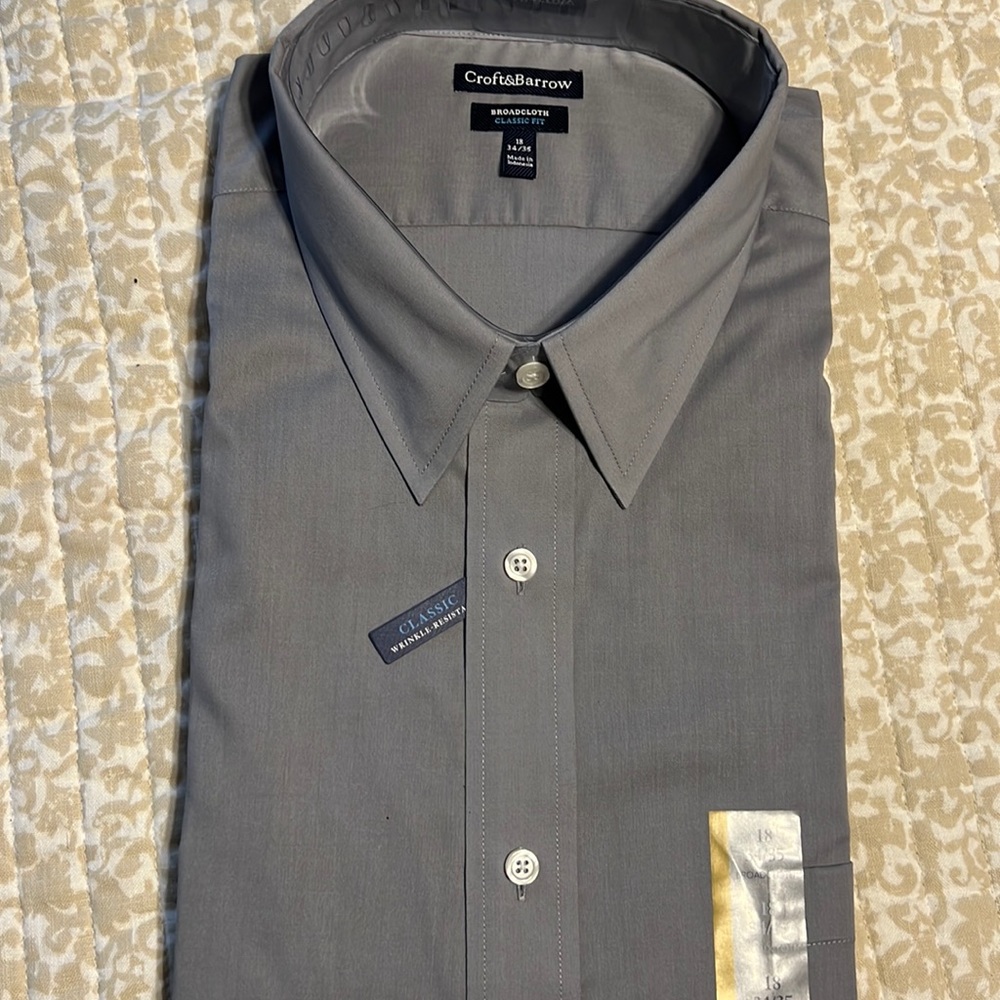 Croft & Barrow long sleeved men dress shirt